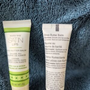 Mary Kay Satin Lips Shea Butter Balm - Green and White